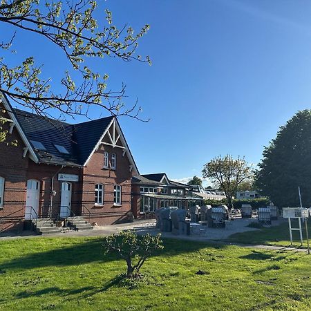 Kanal-Haus "Das Gaestehaus Direkt Am Nok" Osterrönfeld Exterior foto