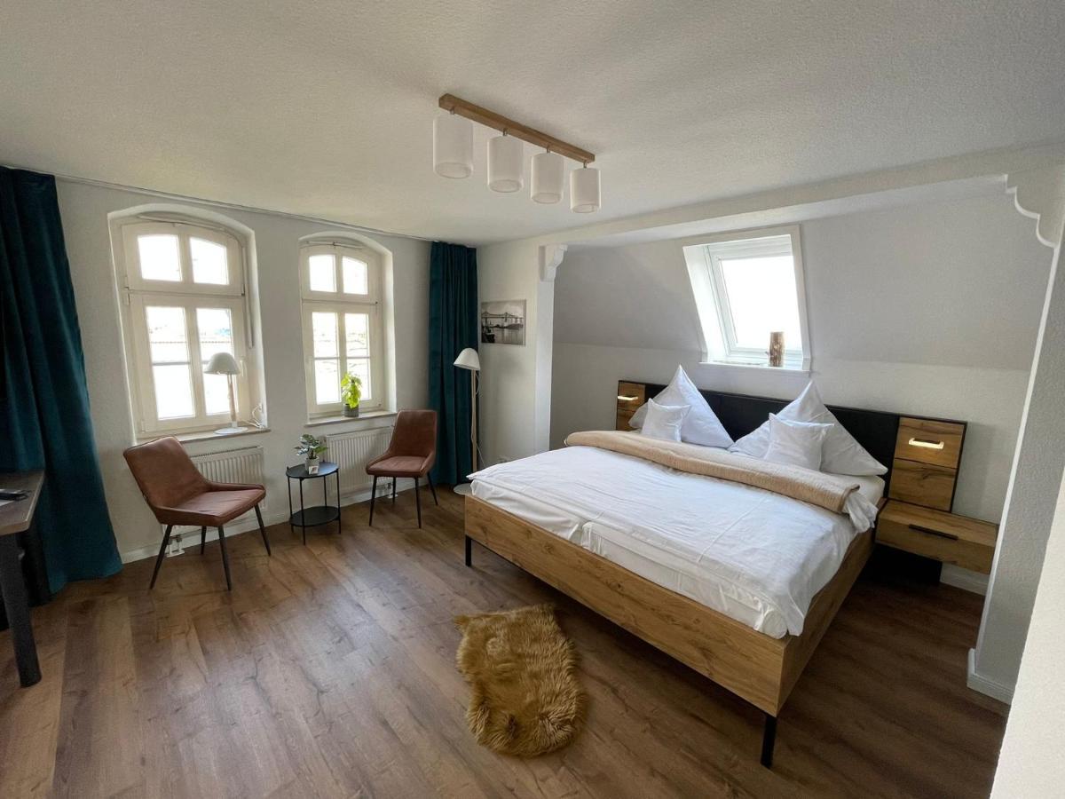 Kanal-Haus "Das Gaestehaus Direkt Am Nok" Osterrönfeld Exterior foto
